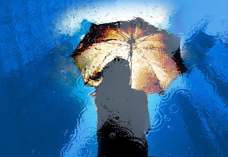 Avoiding accidents while driving in the rain