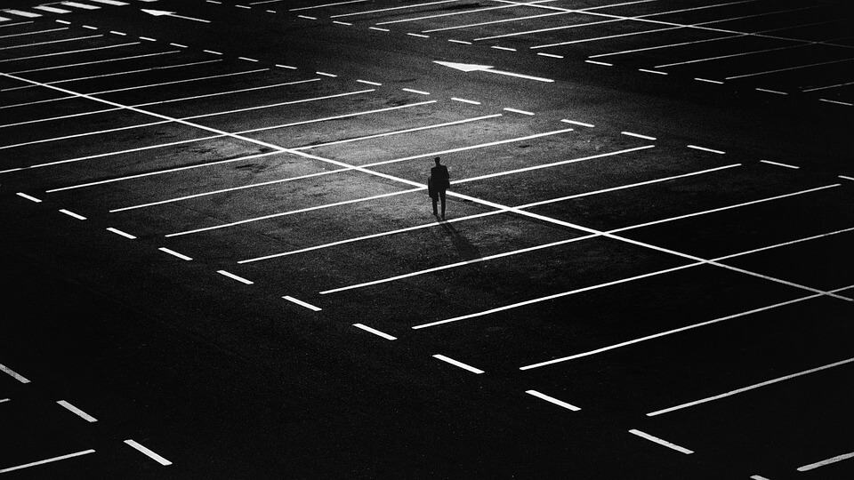 Defensive driving tips for safe parking and avoiding common parking lot accidents